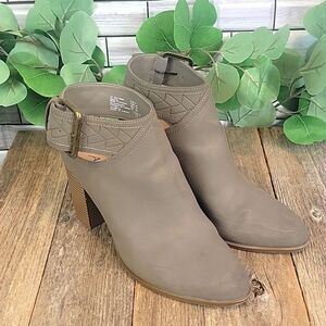 American Eagle grey ankle booties with buckle Size 8